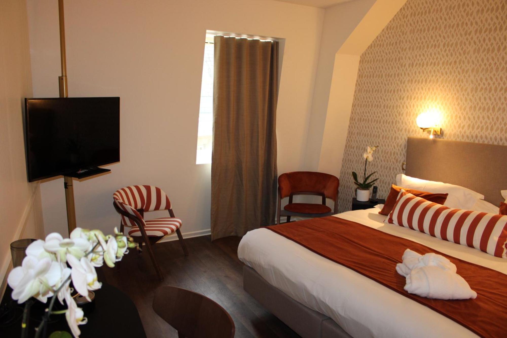 Hotel La Truffe Noire Brive-la-Gaillarde Bagian luar foto