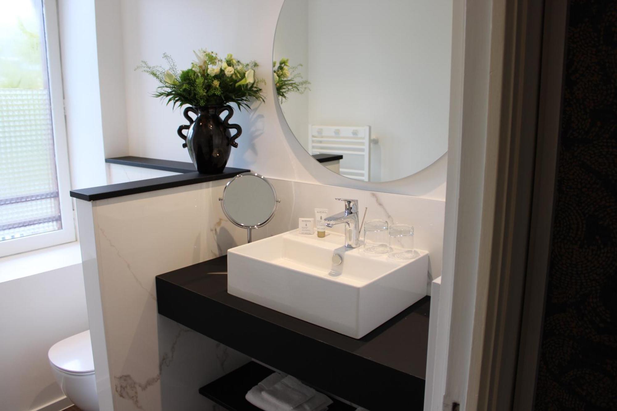 Hotel La Truffe Noire Brive-la-Gaillarde Bagian luar foto