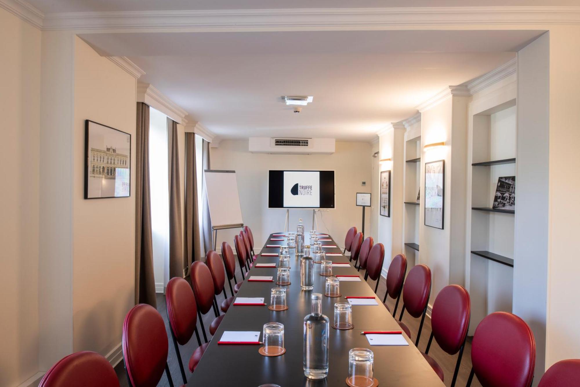 Hotel La Truffe Noire Brive-la-Gaillarde Bagian luar foto