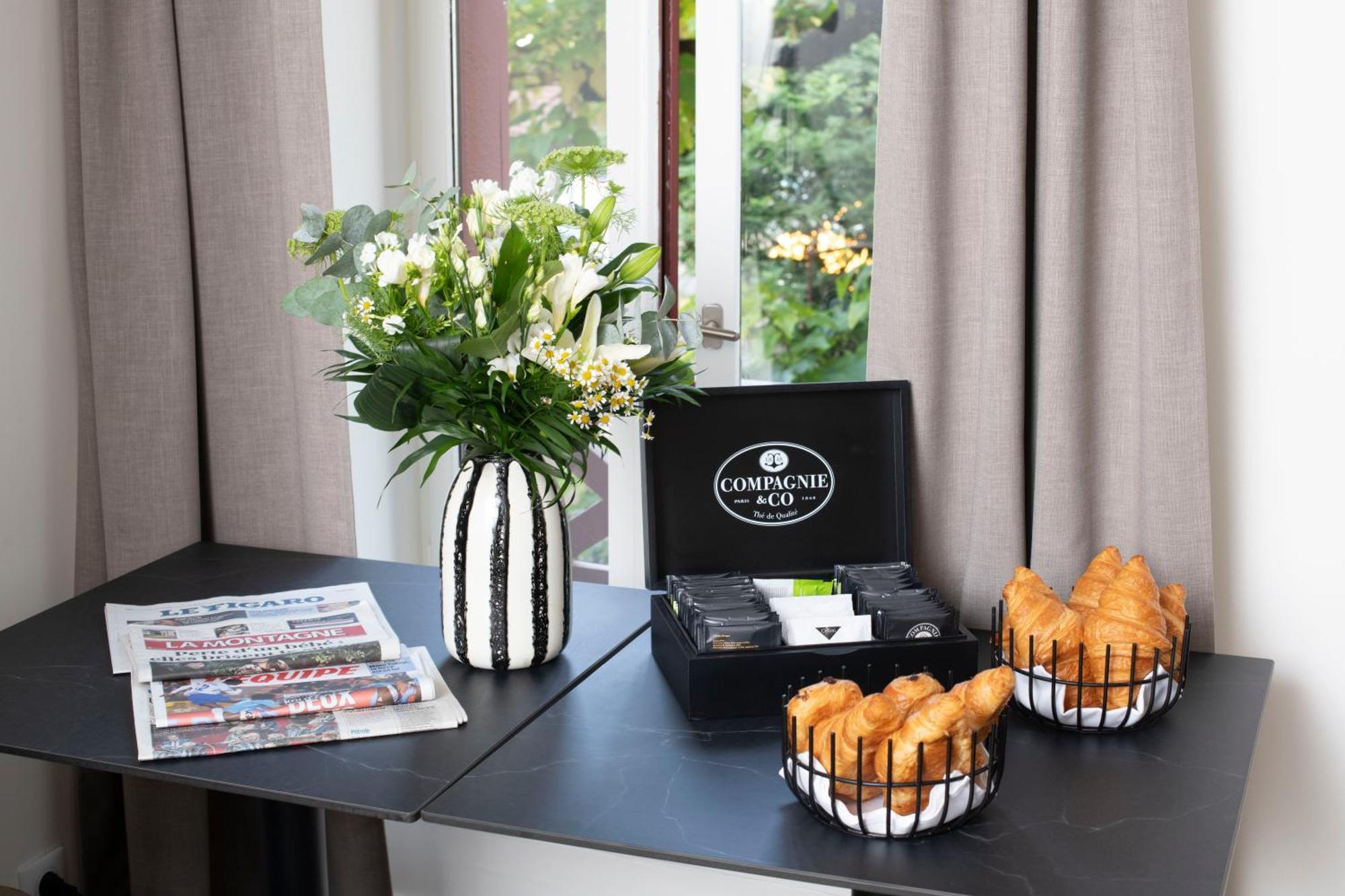 Hotel La Truffe Noire Brive-la-Gaillarde Bagian luar foto