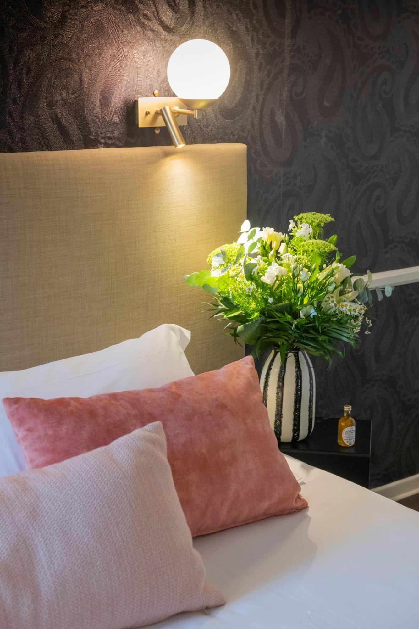 Hotel La Truffe Noire Brive-la-Gaillarde Bagian luar foto