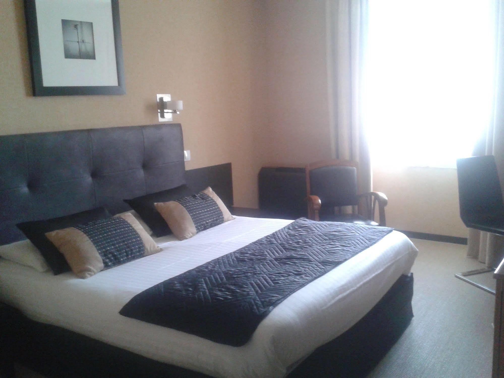 Hotel La Truffe Noire Brive-la-Gaillarde Bagian luar foto